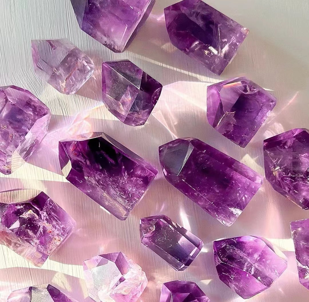 Amethyst Meaning, Purple Colour, Zoning & Natural Features