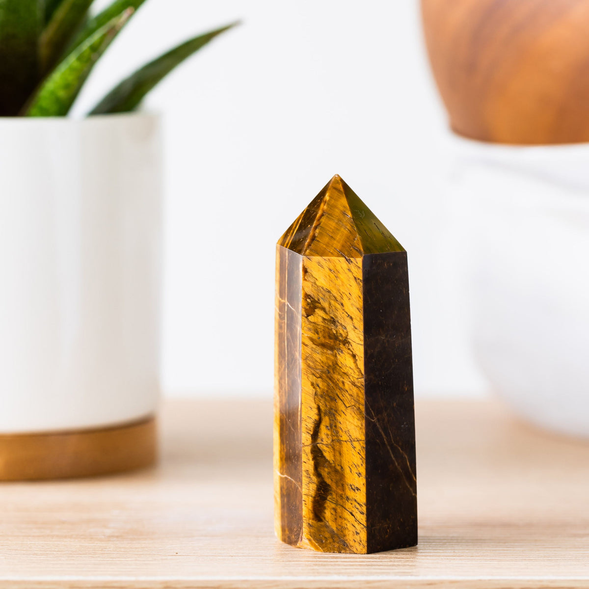 Tiger’s Eye Meaning, Golden Chatoyancy & Natural Features