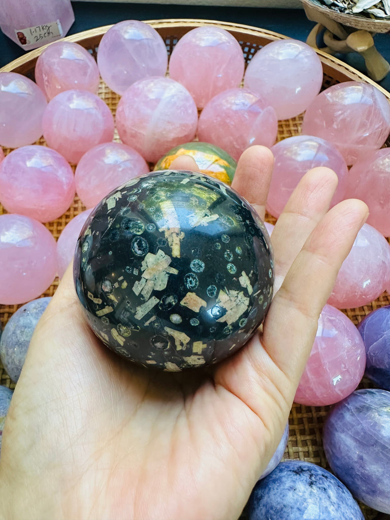 Sphère de chrysanthème - Boule de cristal de pierre de chrysanthème naturelle, pierre de guérison, décor de méditation, pierre de chakra, énergie Reiki