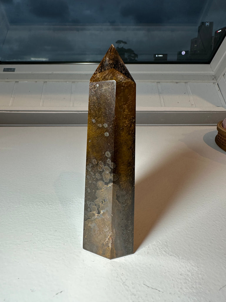 Large Tiger's Eye Tower Point Generator for Strength, Confidence, and Good Luck