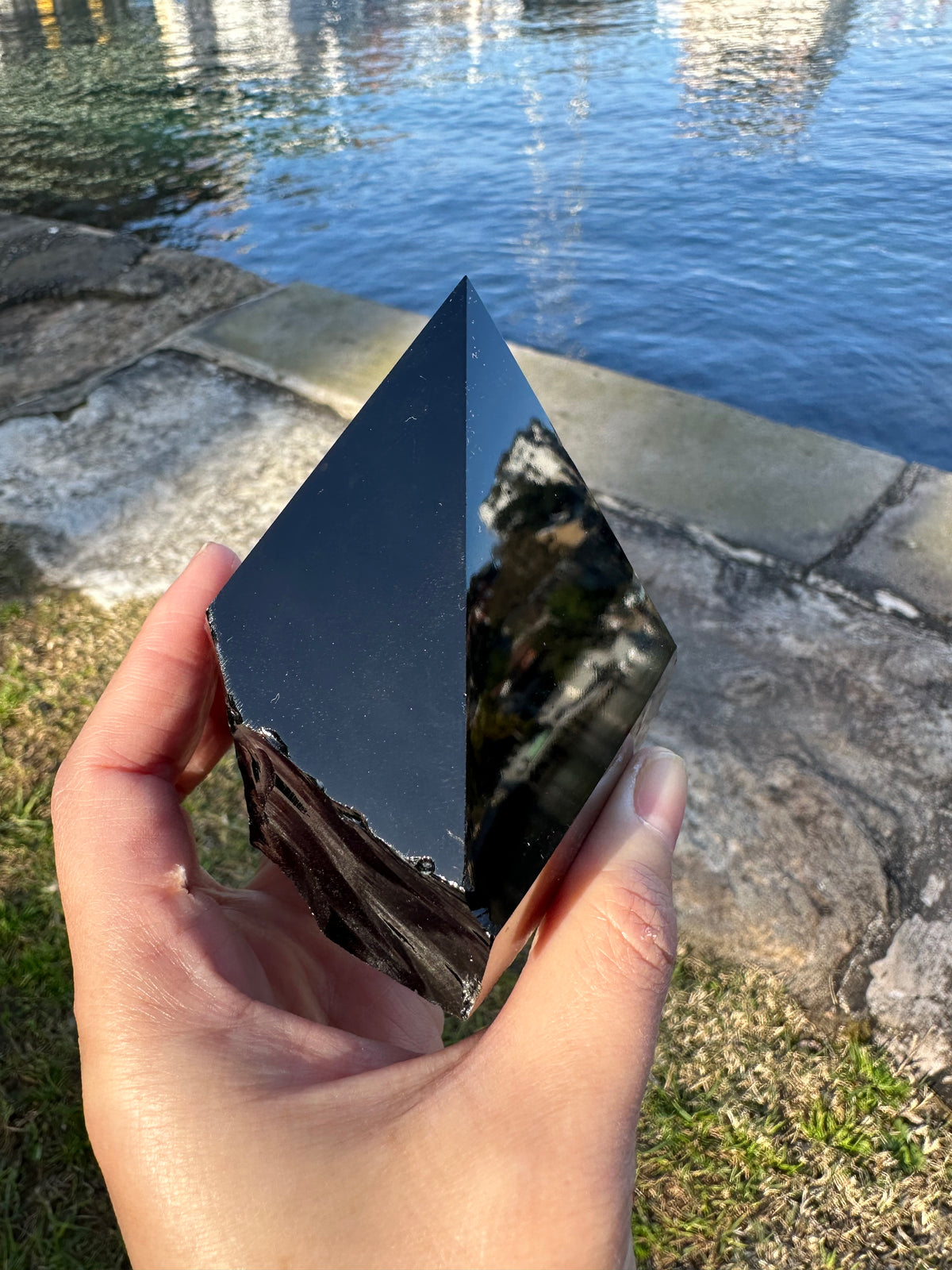 Black Obsidian Tower | Half-Polished Raw Stone 300–350g