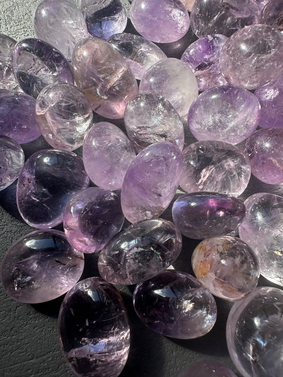 Bolivian Amethyst Tumbled Stones, 100g Bag – alternate view 5