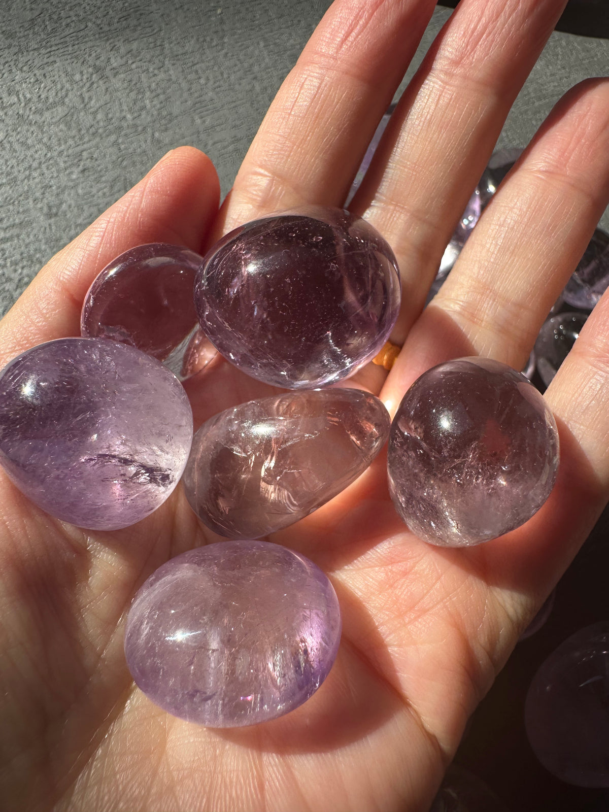 Bolivian Amethyst Tumbled Stones, 100g Bag – product overview