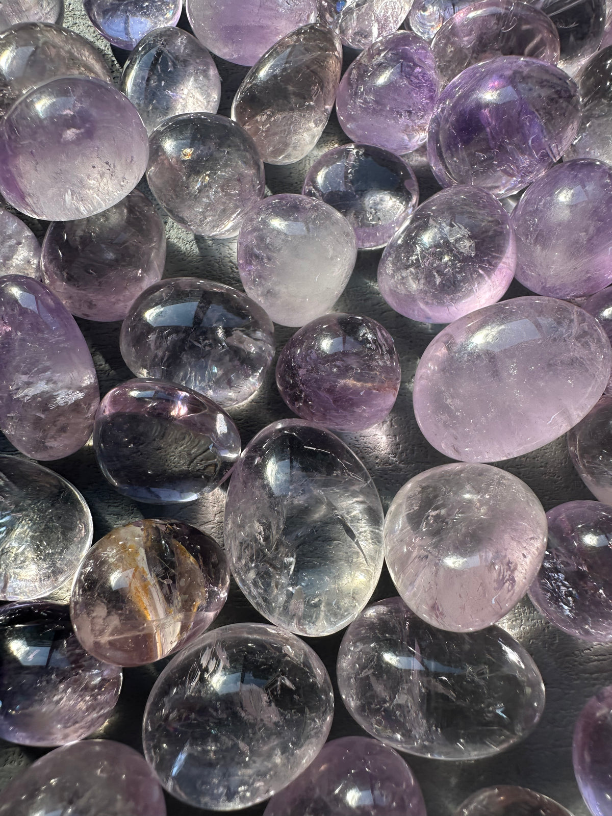Bolivian Amethyst Tumbled Stones, 100g Bag – alternate view 10