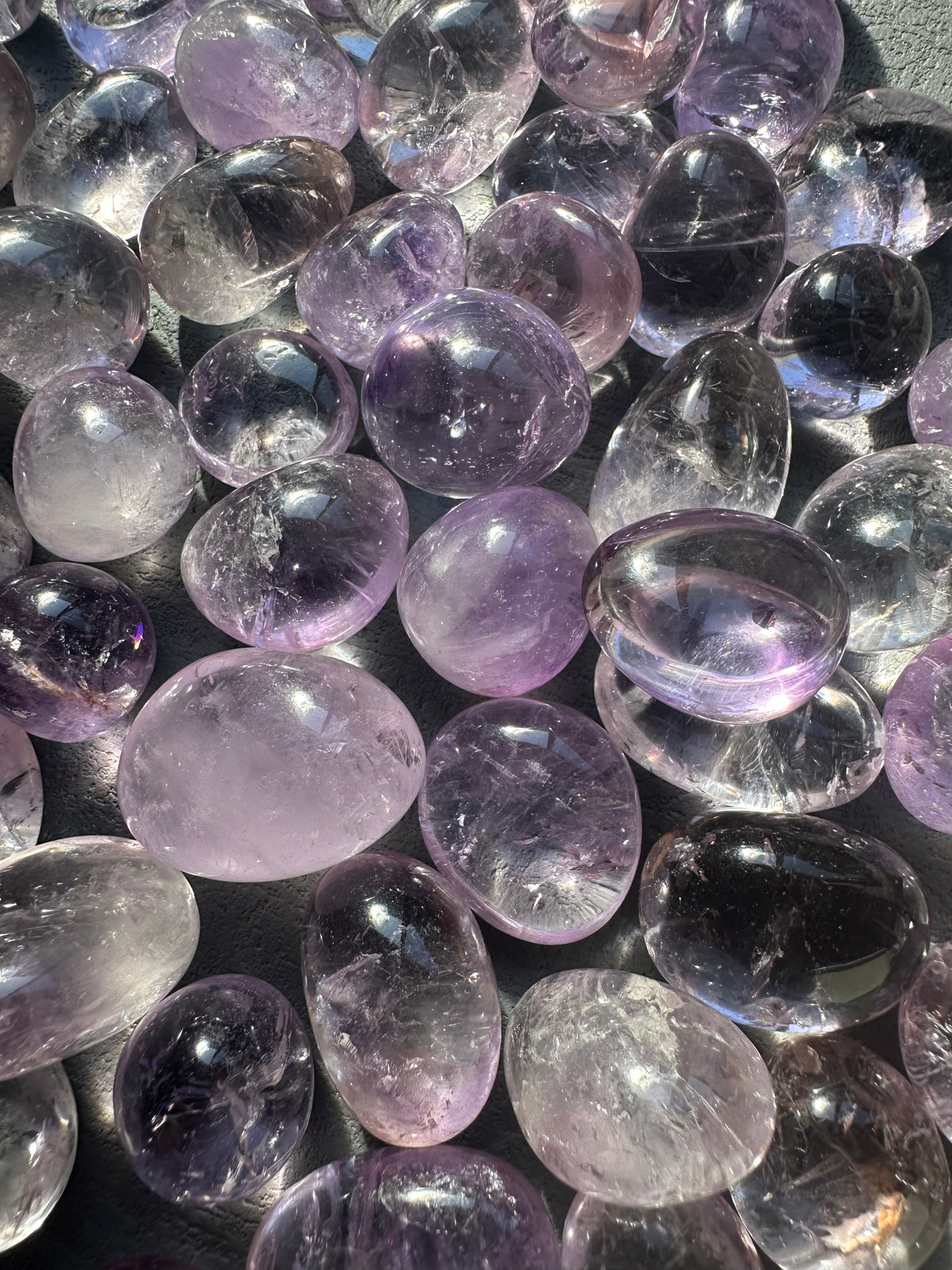 Bolivian Amethyst Tumbled Stones, 100g Bag – alternate view 11