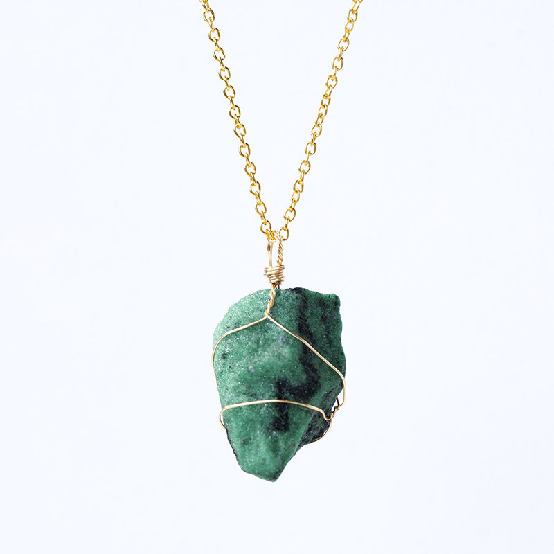 Raw Crystal Necklace – 14k Gold-Plated Chain product photo 3