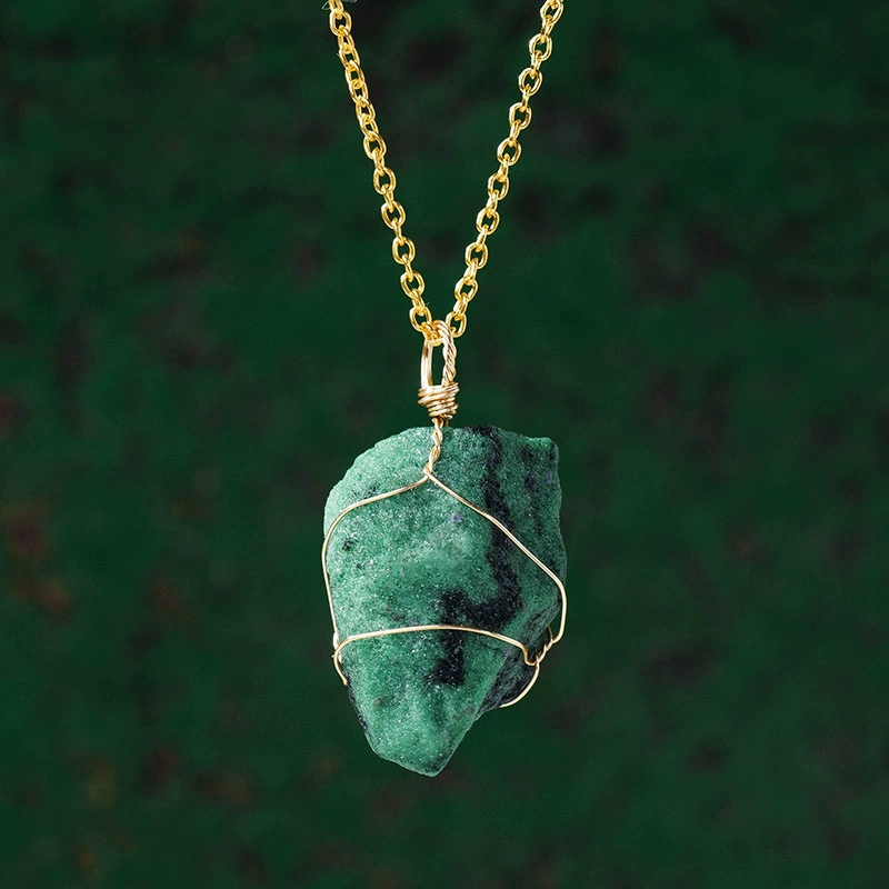 Raw Crystal Necklace – 14k Gold-Plated Chain product photo 6
