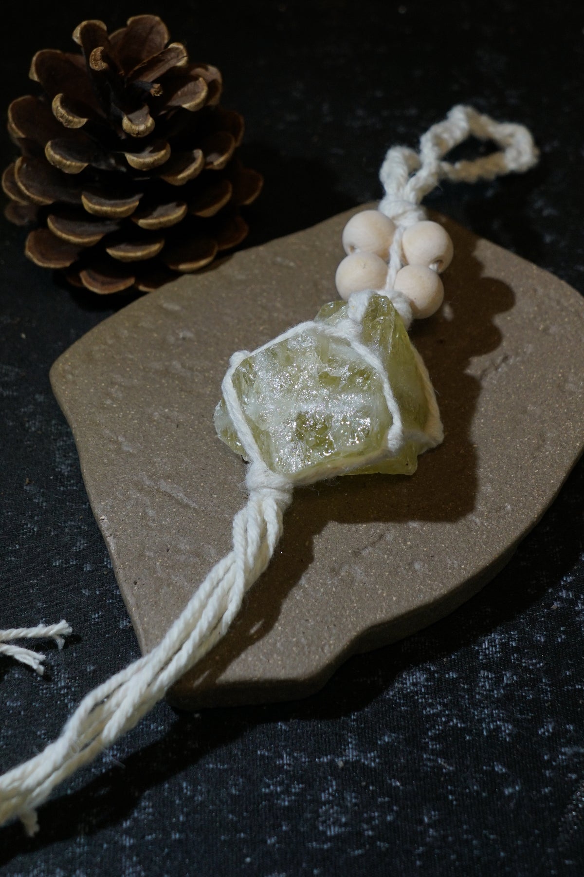 Raw Citrine Hanging Decor – crystal detail