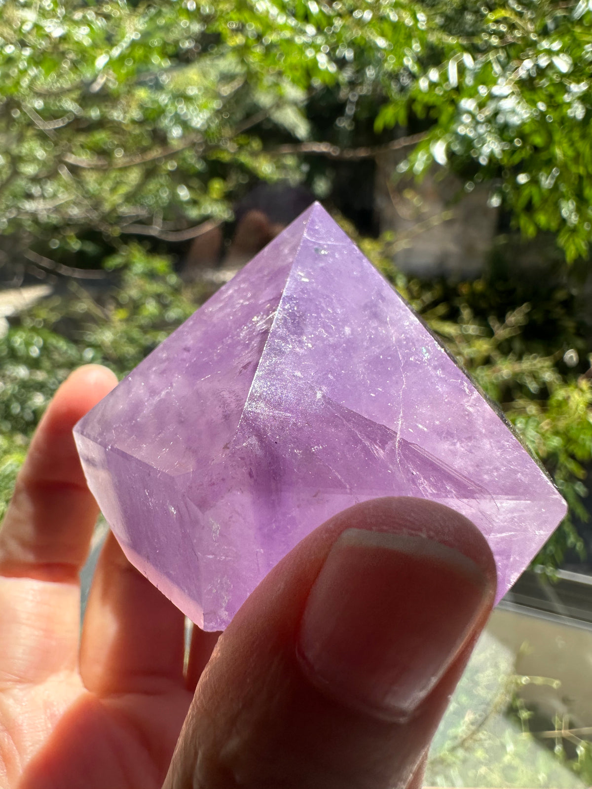 Lilac Amethyst crystal diamond side view