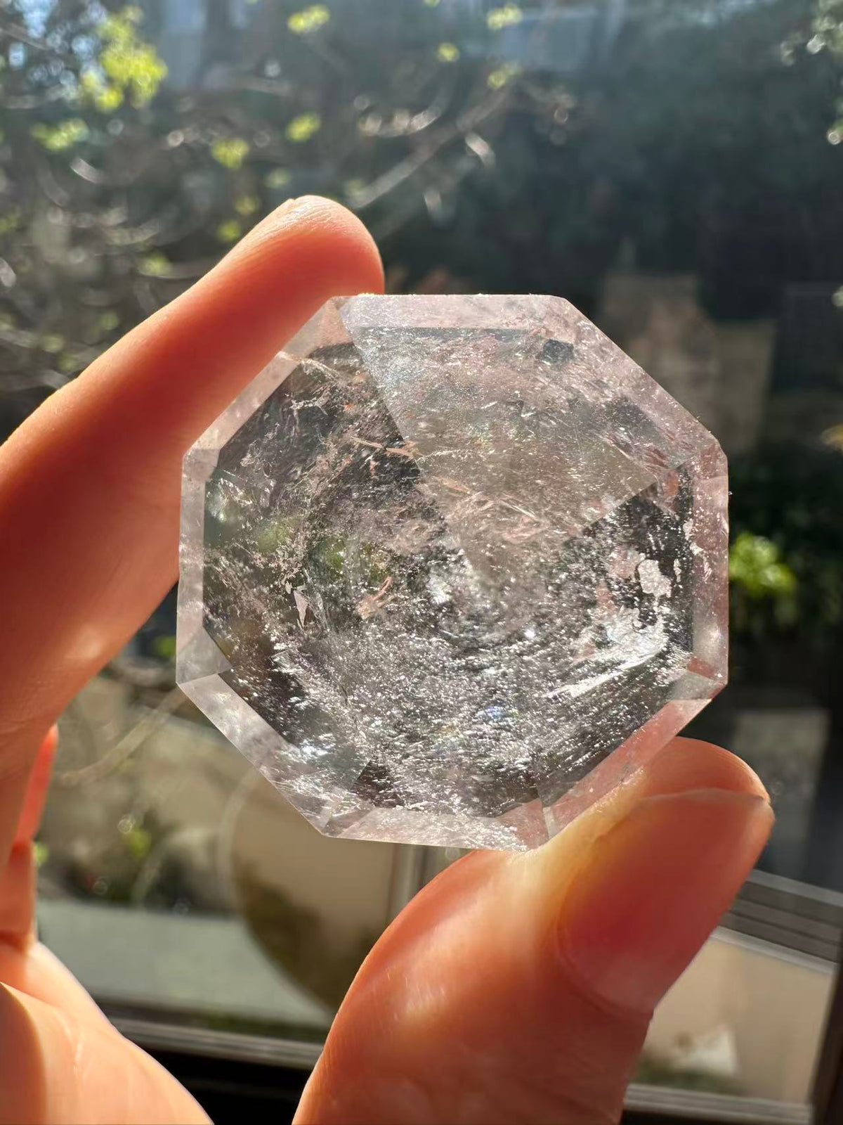 Polished natural quartz diamond for crystal display