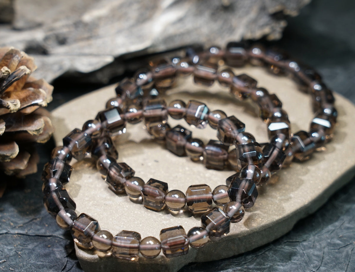 Ice Obsidian Cube Bracelet | 7.5mm Beads