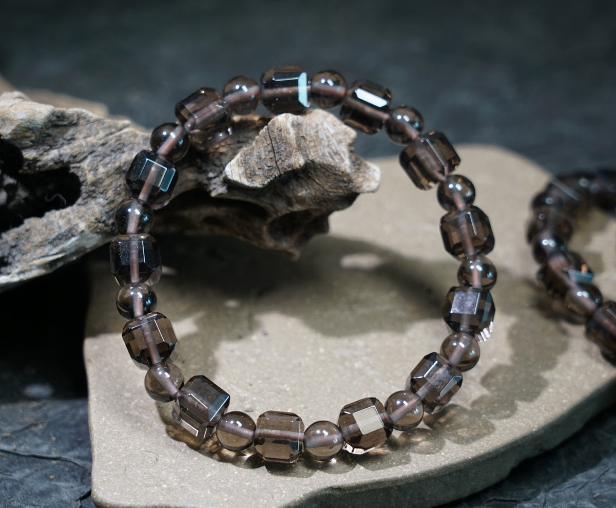 Ice Obsidian Cube Bracelet | 7.5mm Beads