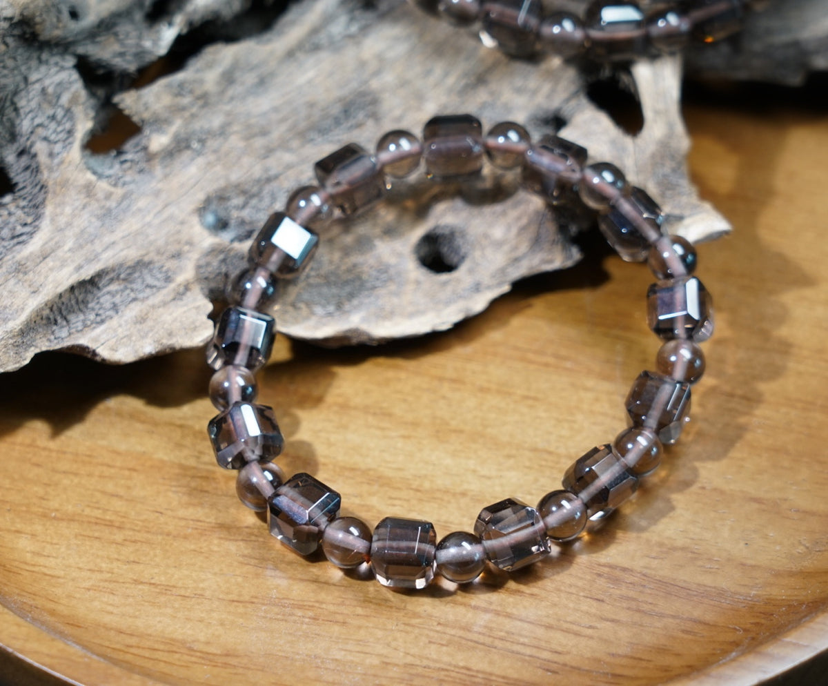 Ice Obsidian Cube Bracelet | 7.5mm Beads