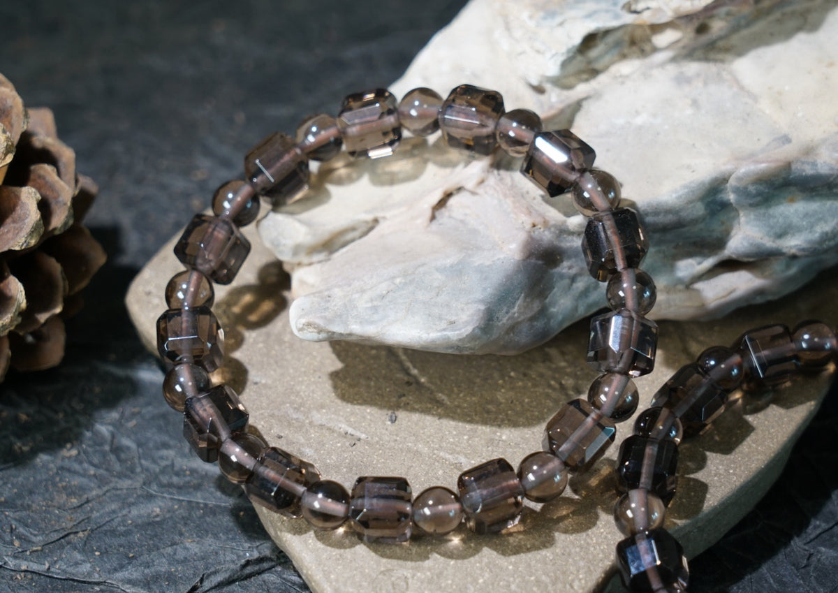 Ice Obsidian Cube Bracelet | 7.5mm Beads
