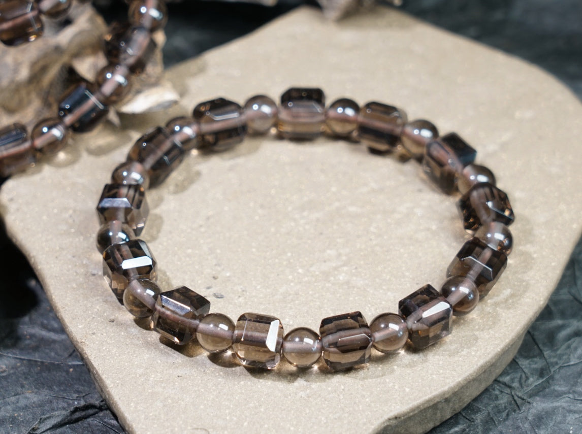 Ice Obsidian Cube Bracelet | 7.5mm Beads
