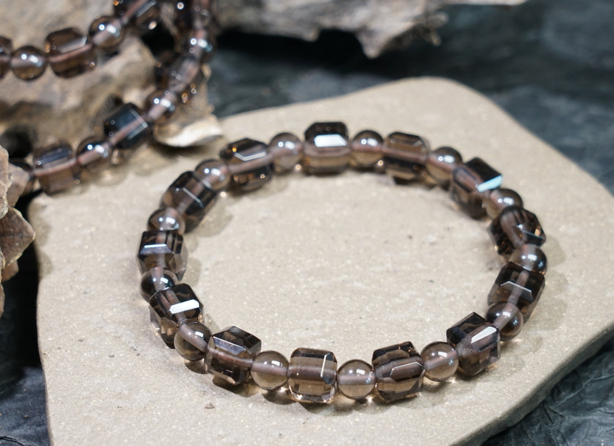 Ice Obsidian Cube Bracelet | 7.5mm Beads