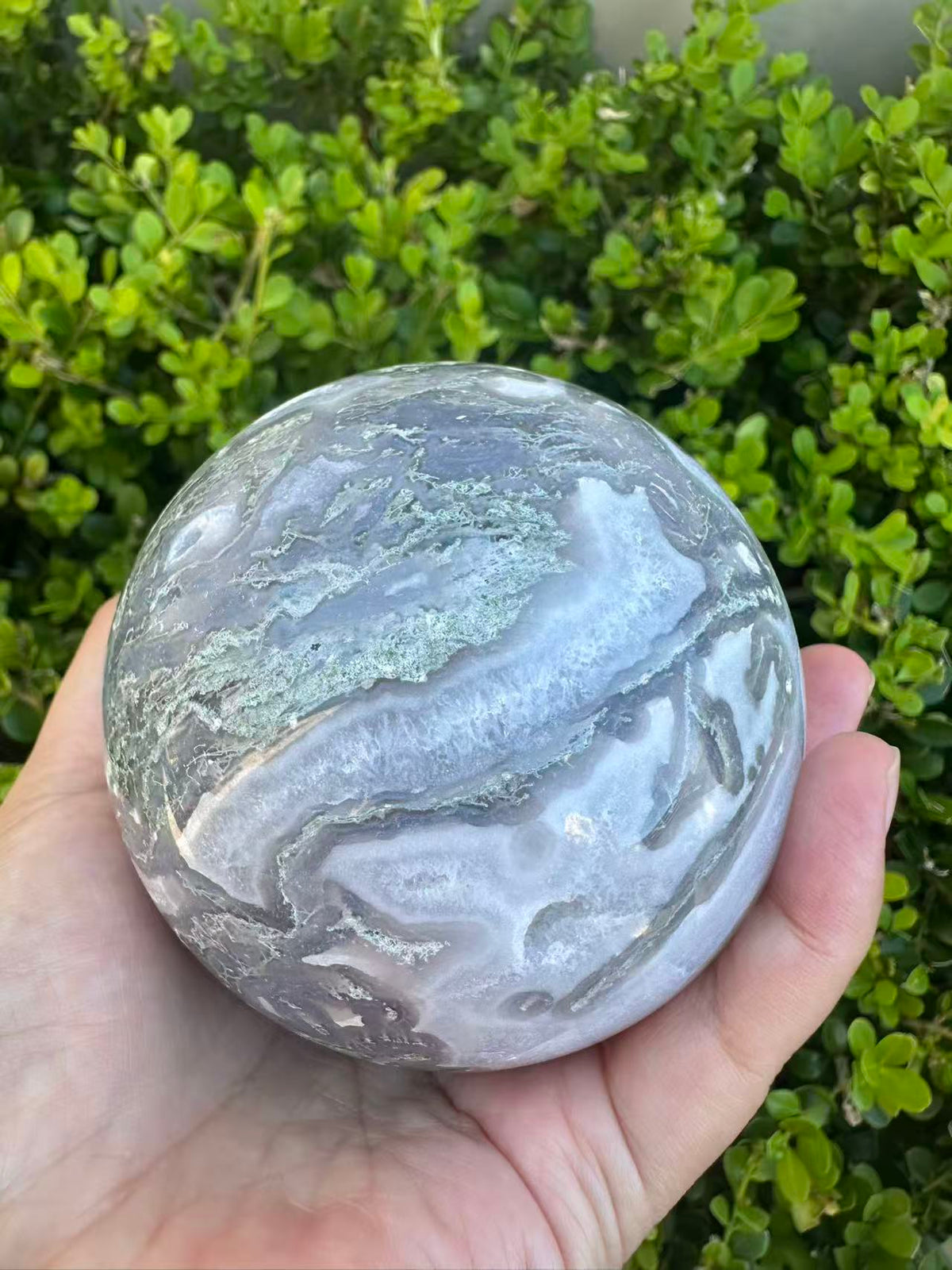 #4,815g Moss Agate druzy crystal ball featuring 8.5cm diameter with intricate green moss inclusions for corporate growth and workplace prosperity