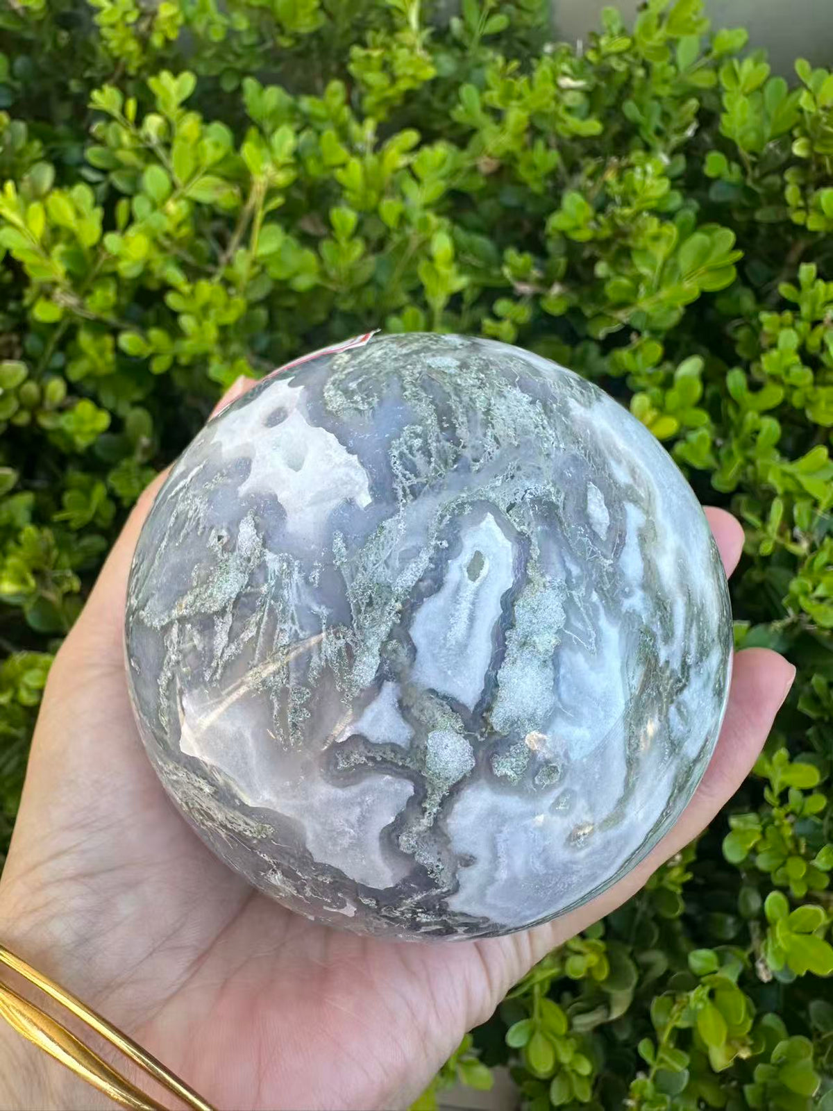 #4,815g Moss Agate druzy crystal ball featuring 8.5cm diameter with intricate green moss inclusions for corporate growth and workplace prosperity