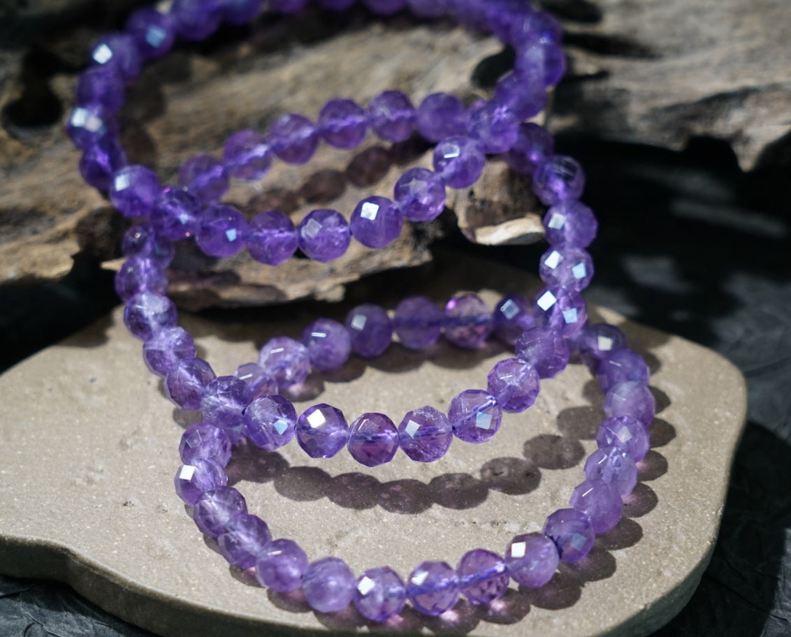 Brazilian Amethyst Bracelet, Faceted Natural Crystal Beads – product overview