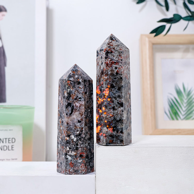 UV-Reactive Yooperlite Tower | Fluorescent Sodalite Crystal 7–10cm