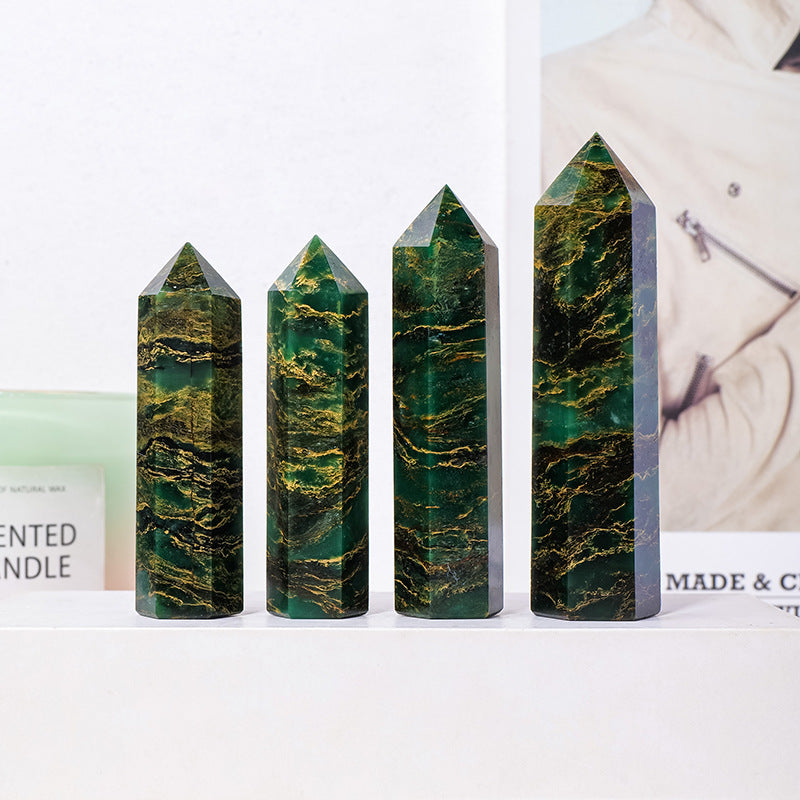 Emerald Obelisk Tower | Rich Green Crystal Point 7–8cm