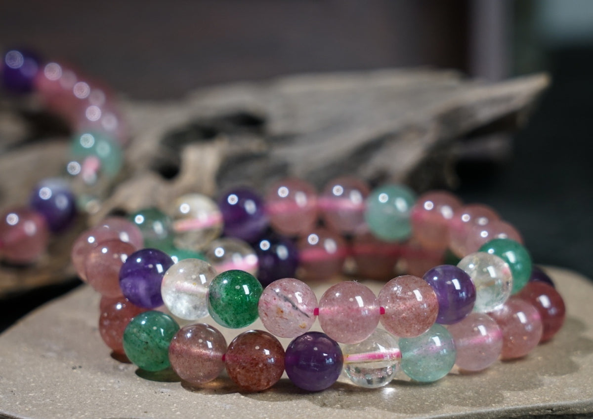 Strawberry Quartz & Amethyst Bracelet – Mixed Crystal Beads product photo 3