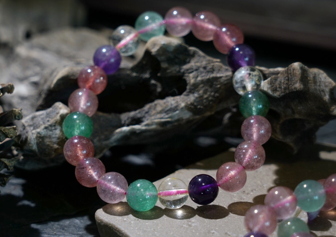 Strawberry Quartz & Amethyst Bracelet – Mixed Crystal Beads product photo 7