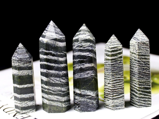 Zebra Jasper Tower | Natural Stone Point 7–8cm