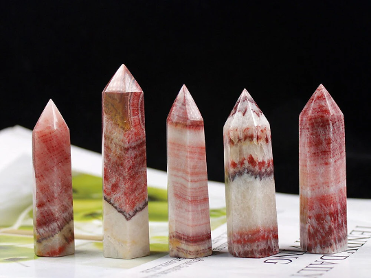 Dali Jasper Tower | Patterned Stone Point 7–8cm