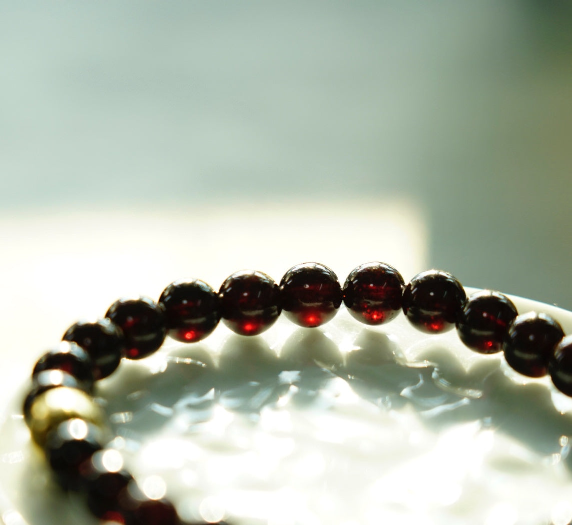 Garnet Bracelet – Natural 7mm Stretch Beads product photo 9