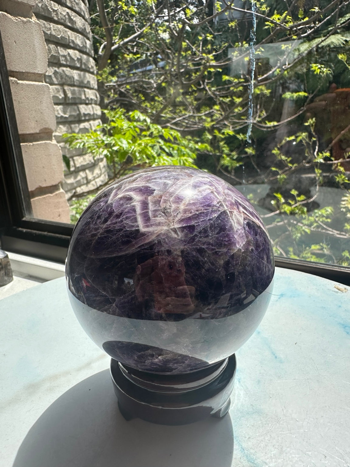 Original natural-light photograph of Dream Amethyst sphere #5, main view