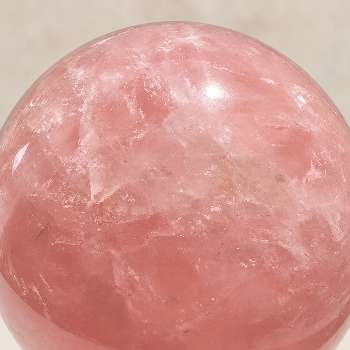 Madagascar rose quartz sphere #1, 1.62kg, diameter10.6cm — 09-detail
