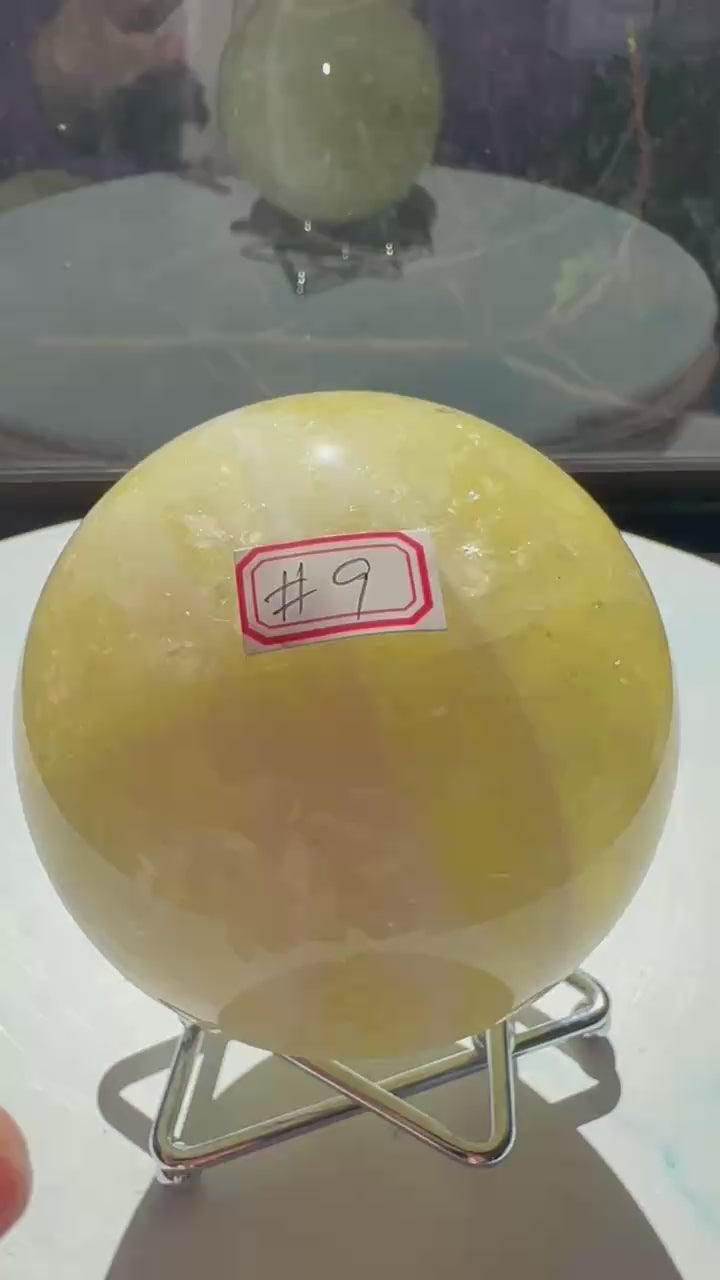 Brazilian Citrine Sphere with Golden Colour | 1470g 9.9cm Exact Piece #9