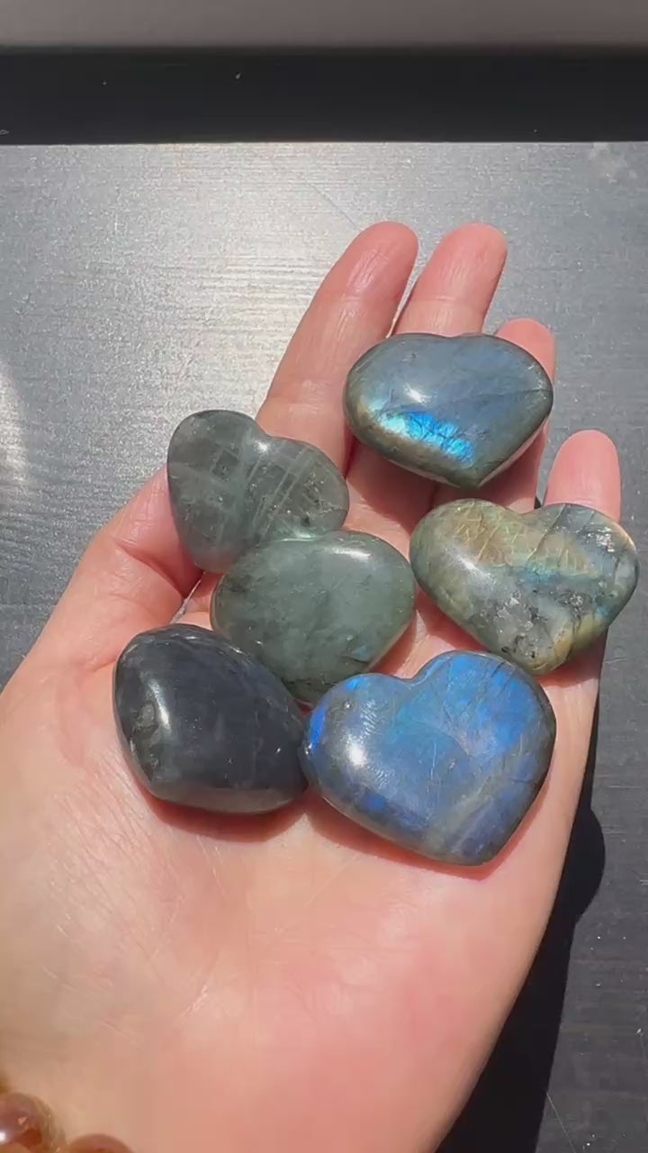 Labradorite Heart | Natural Flash Crystal 2–4cm