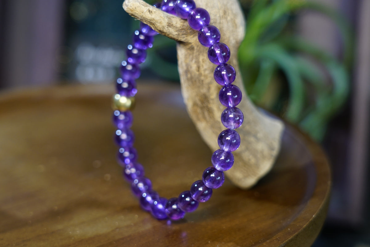 Uruguay Amethyst Bracelet, Natural 7mm Crystal Beads – alternate view 8