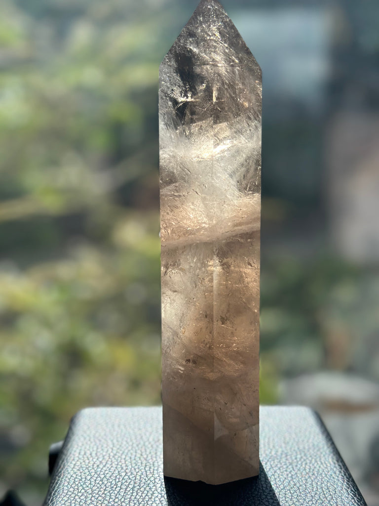 X-Large Smokey Quartz Tower - Cristal de guérison naturel pour la décoration intérieure et la méditation