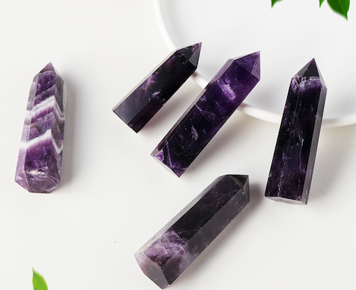 Dream Amethyst Tower, Chevron Crystal Point 6–10cm – alternate view 2